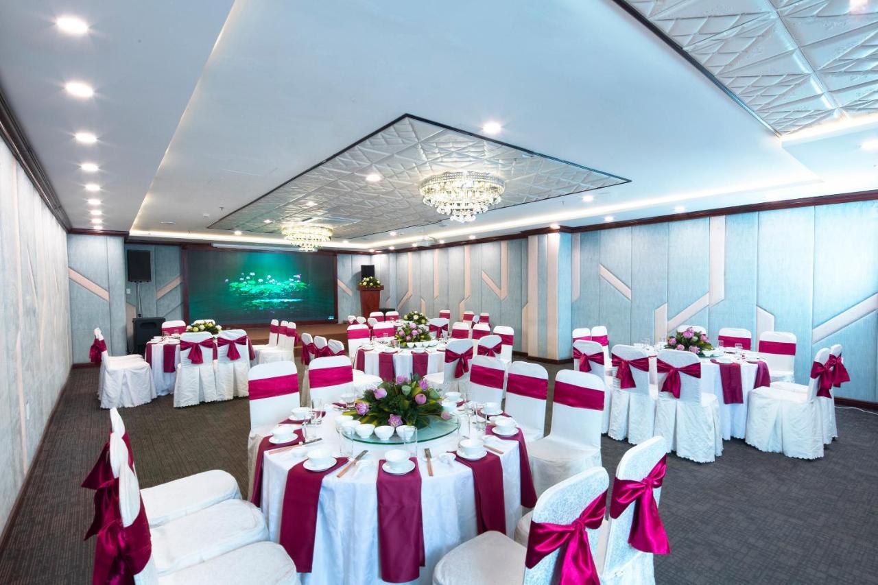 Happy Life Grand Hotel & Rooftop Skybar Thành Pho Ho Chí Minh Esterno foto